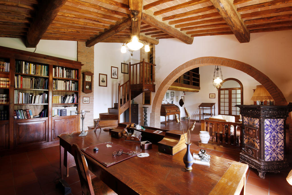 Tenuta La Santissima San Rocco a Pilli ภายนอก รูปภาพ