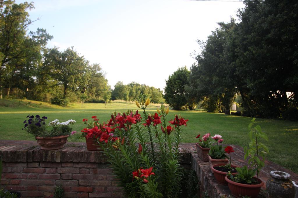 Tenuta La Santissima San Rocco a Pilli ภายนอก รูปภาพ